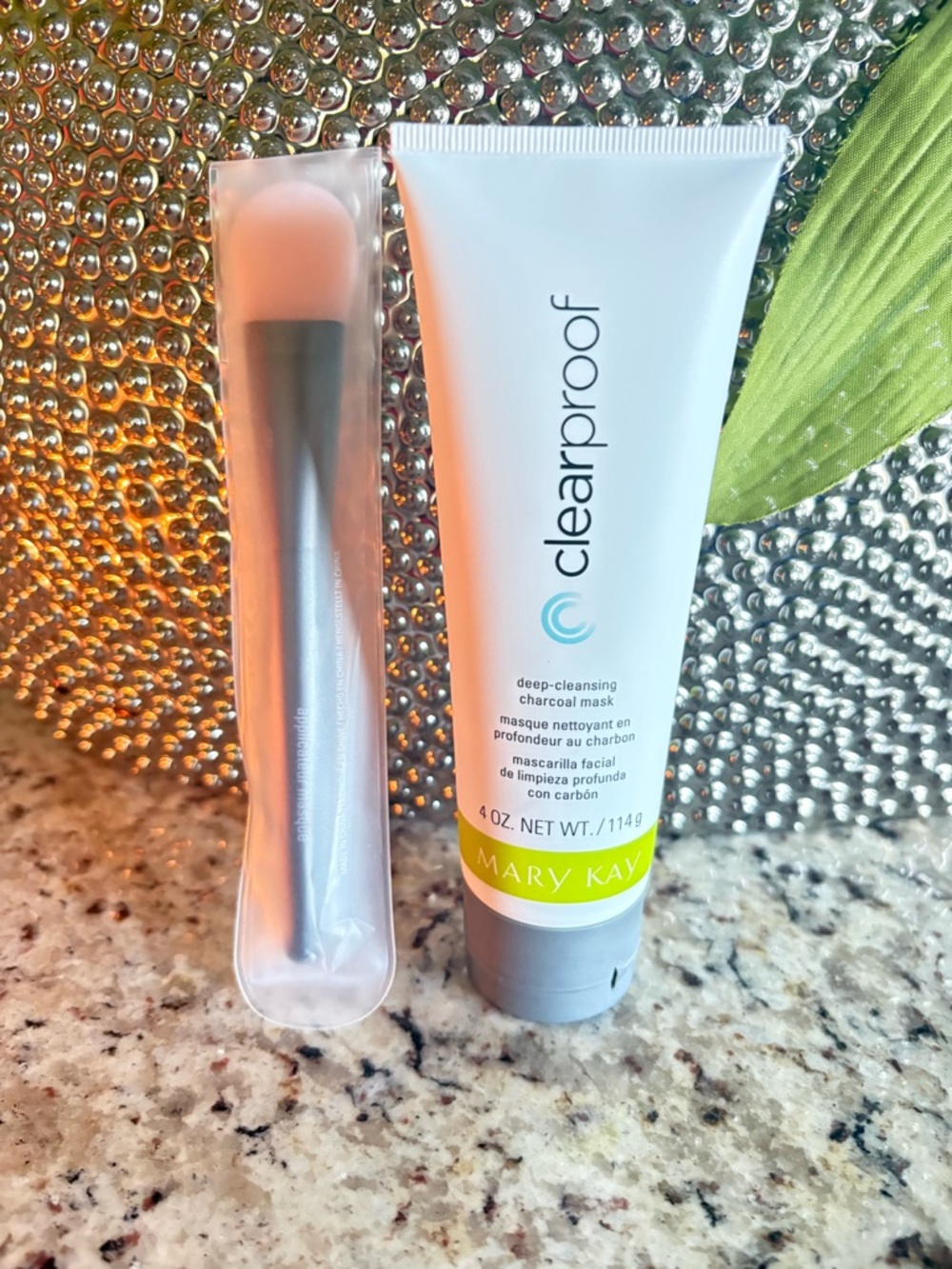 MK Clearproof Deep-Cleansing Charcoal Mask with Applicator